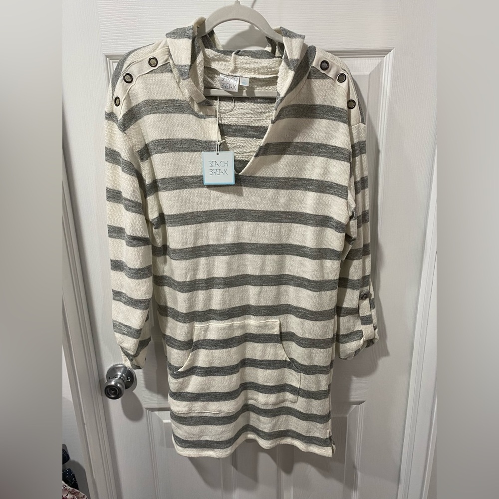 Beach Break swim cover up, women’s size Large NWT
